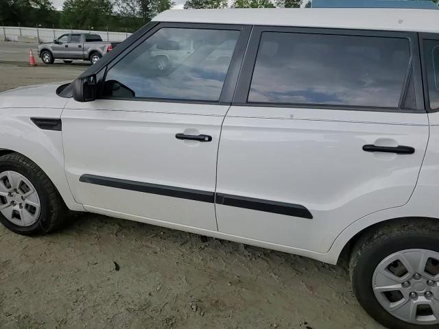 2011 Kia Soul VIN: KNDJT2A13B7285155 Lot: 62538174