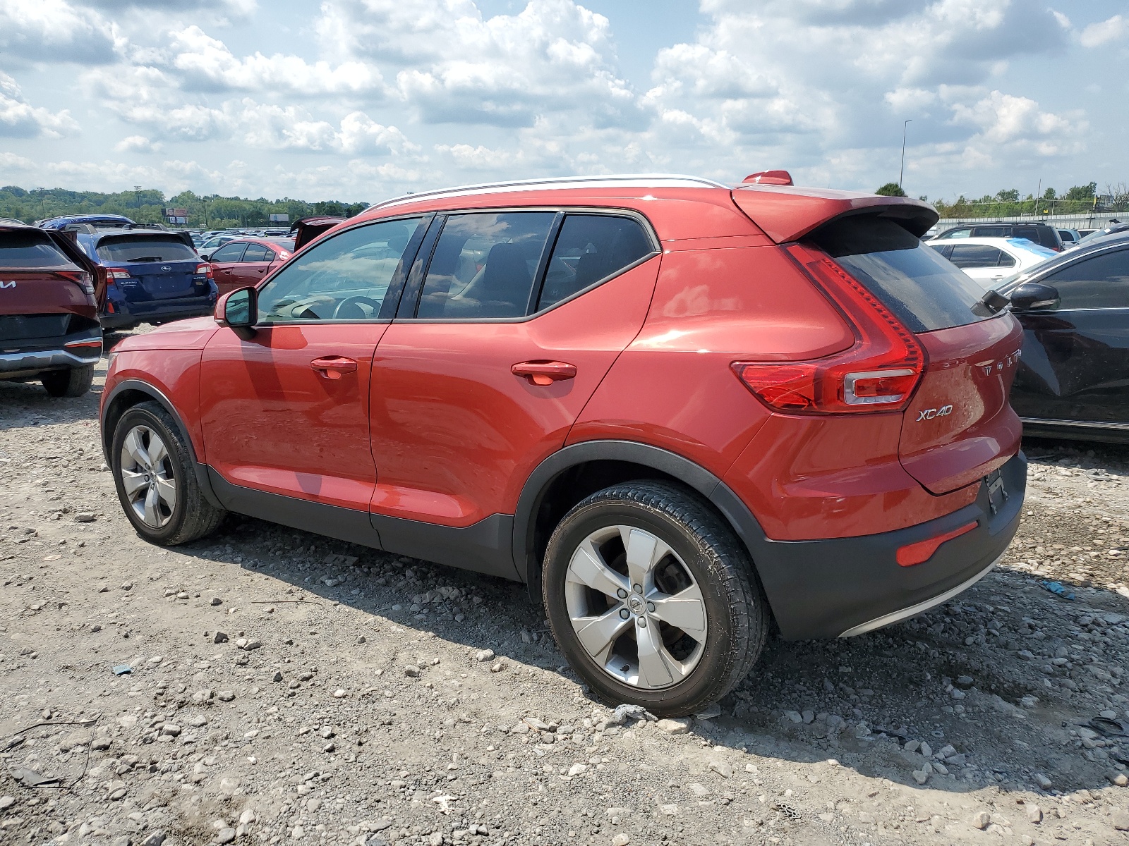 YV4162UK2K2048436 2019 Volvo Xc40 T5 Momentum