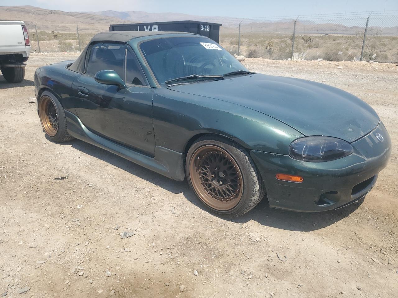 2001 Mazda Mx-5 Miata Base VIN: JM1NB353810215485 Lot: 62521844