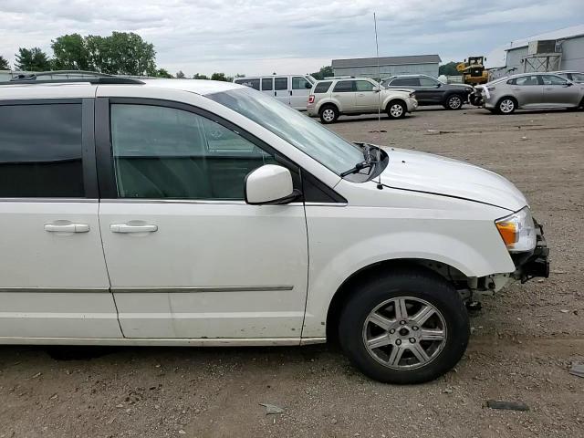 2010 Chrysler Town & Country Touring VIN: 2A4RR5D13AR293424 Lot: 61848104