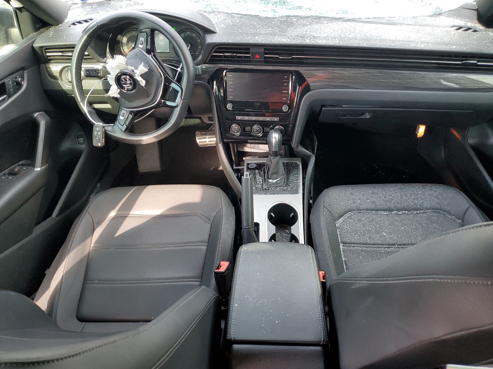 1VWMA7A35NC001003 2022 Volkswagen Passat R-Line