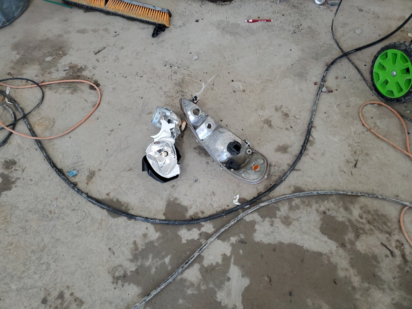 5TDJZRFH2KS974316 2019 Toyota Highlander Se