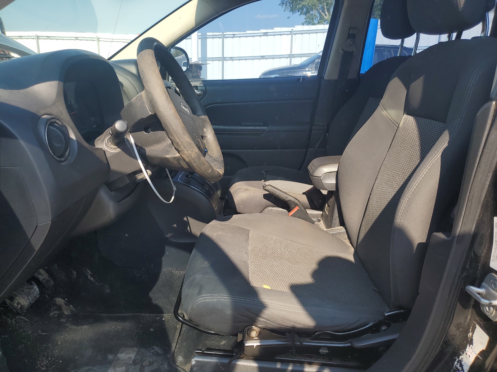 1J4NF4FB5AD584789 2010 Jeep Compass Sport