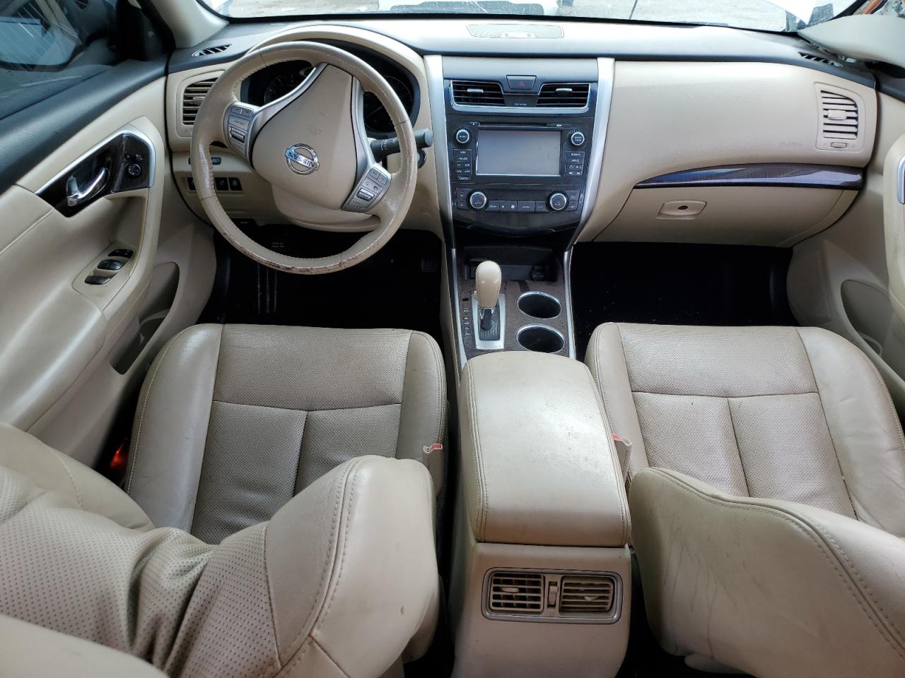 2015 Nissan Altima - Image 8