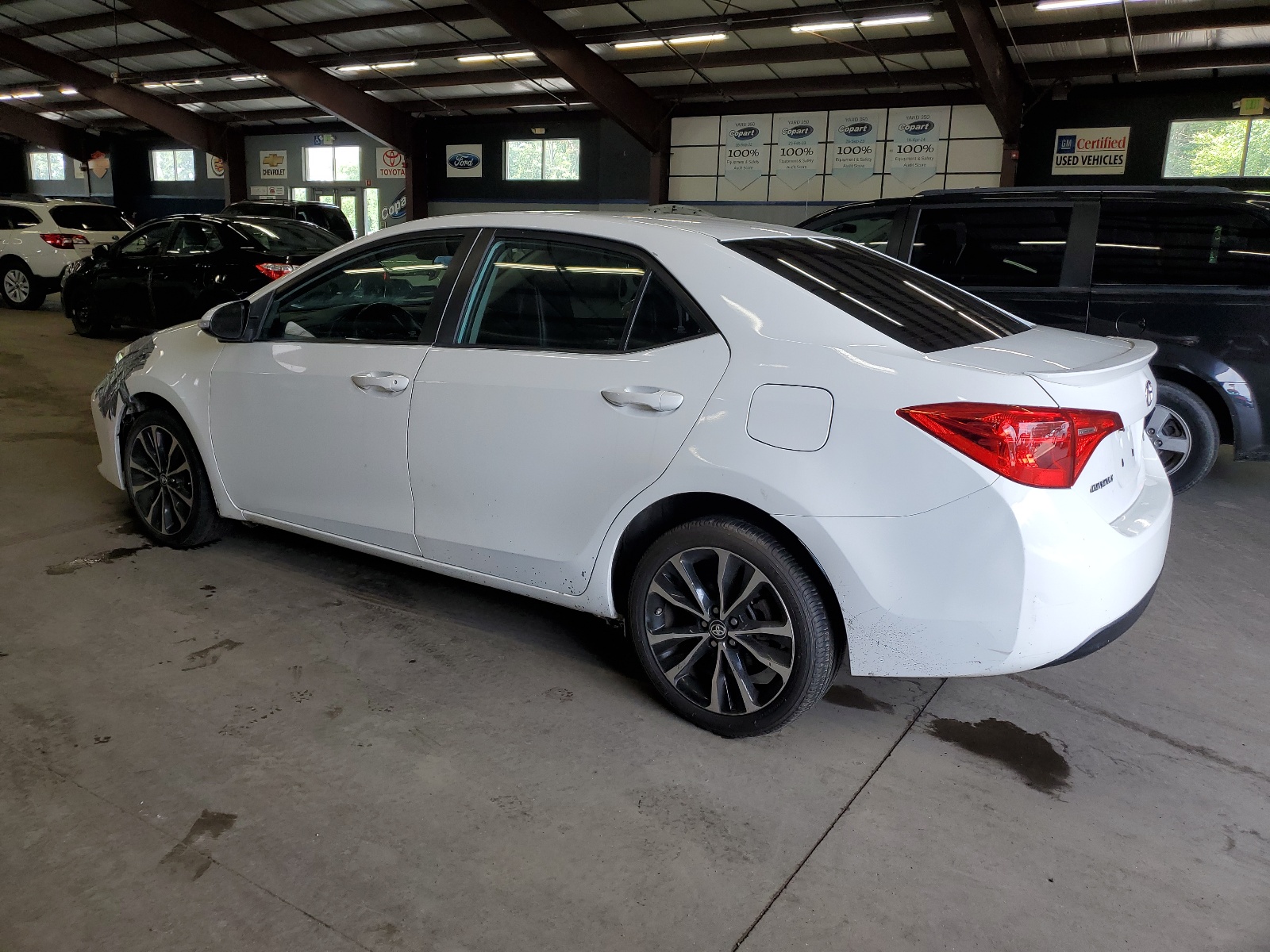 2018 Toyota Corolla L vin: 5YFBURHE6JP825095