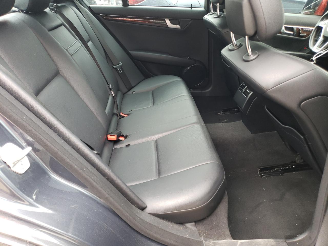 2013 Mercedes-Benz C 300 4Matic VIN: WDDGF8ABXDA841809 Lot: 62310194