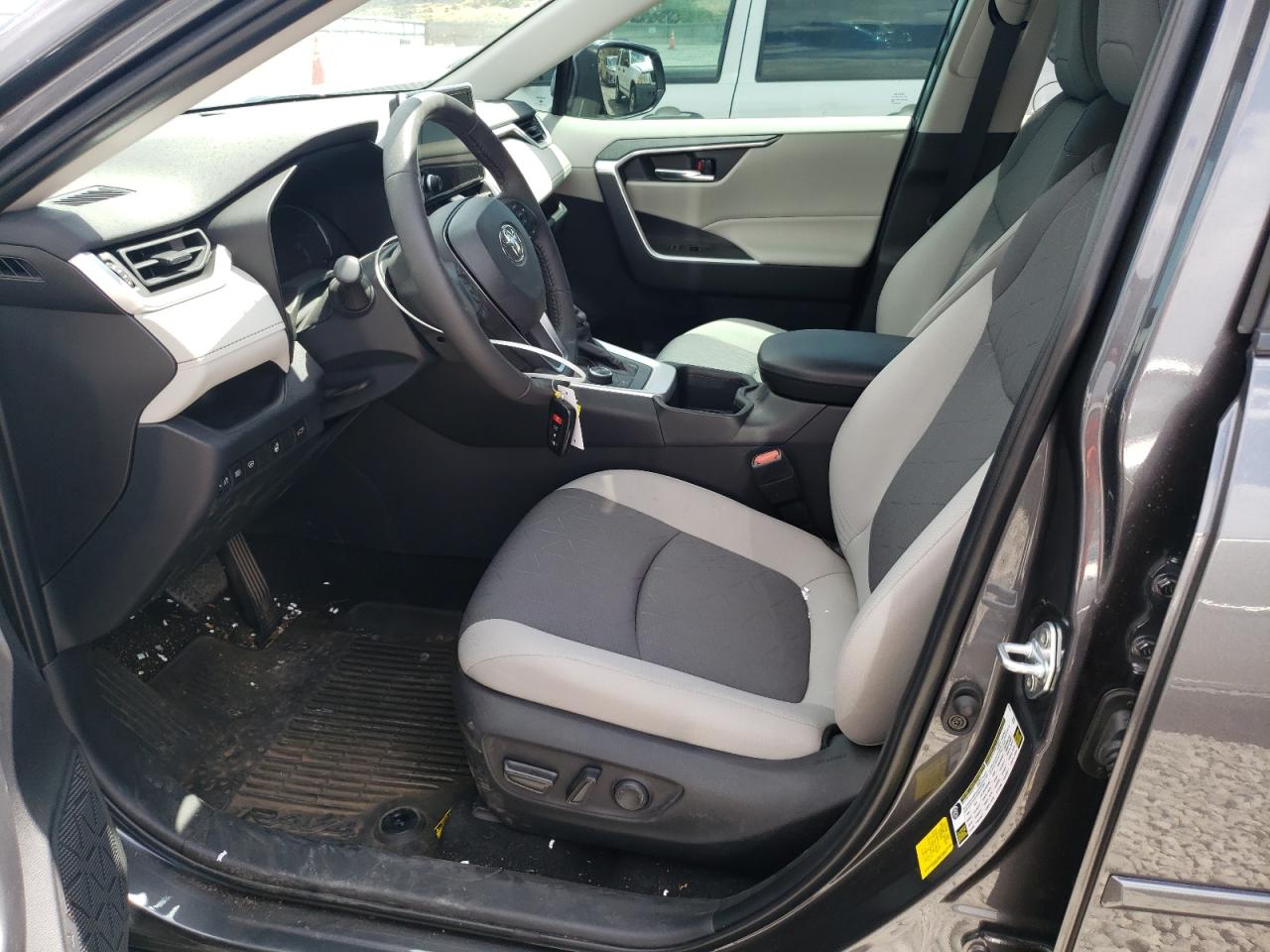 2024 Toyota Rav4 Xle VIN: 4T3RWRFV7RU127219 Lot: 64270334