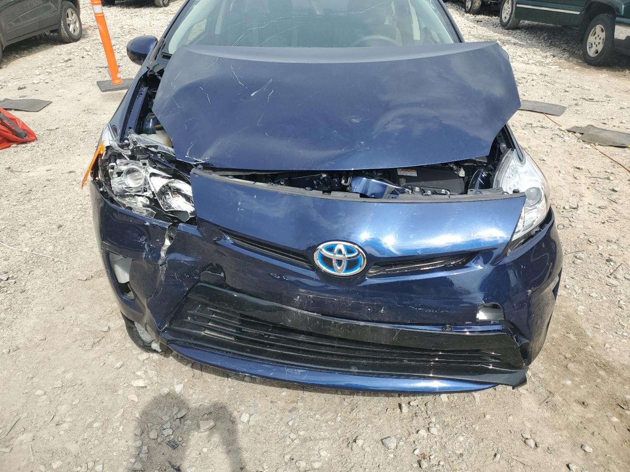 JTDKN3DU6F0401019 2015 Toyota Prius