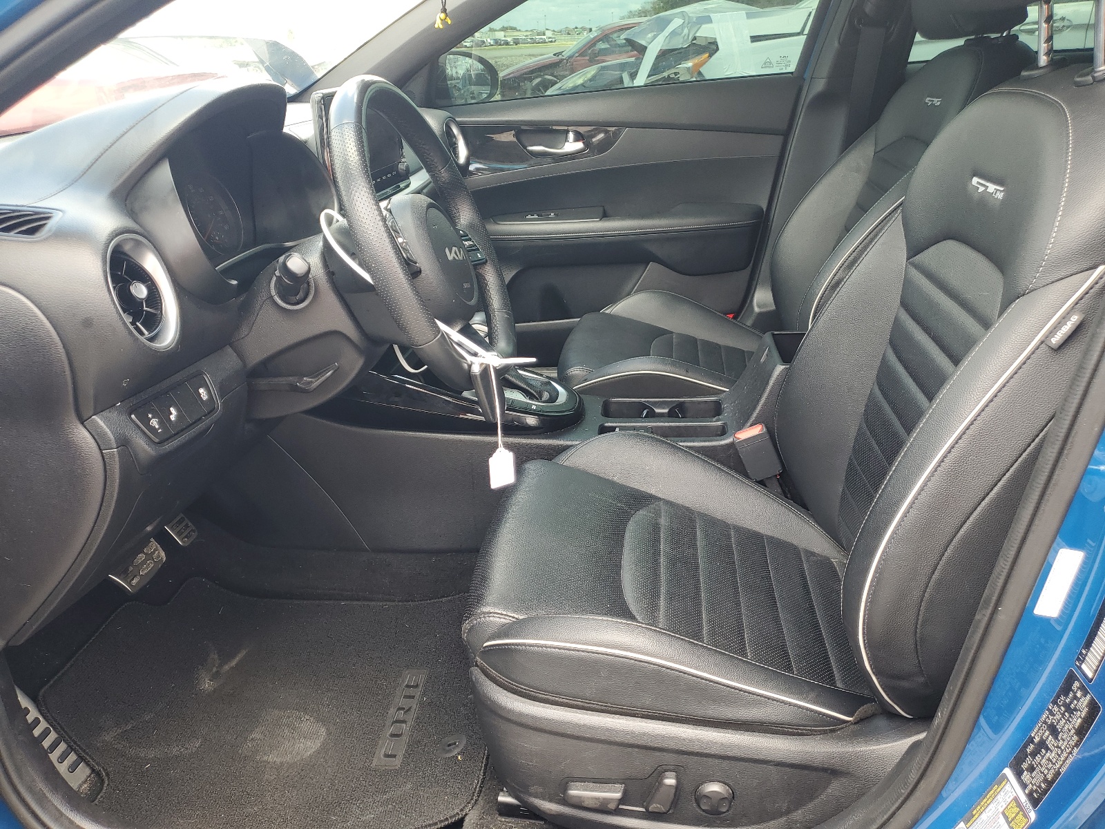 3KPF54AD4NE427636 2022 Kia Forte Gt Line