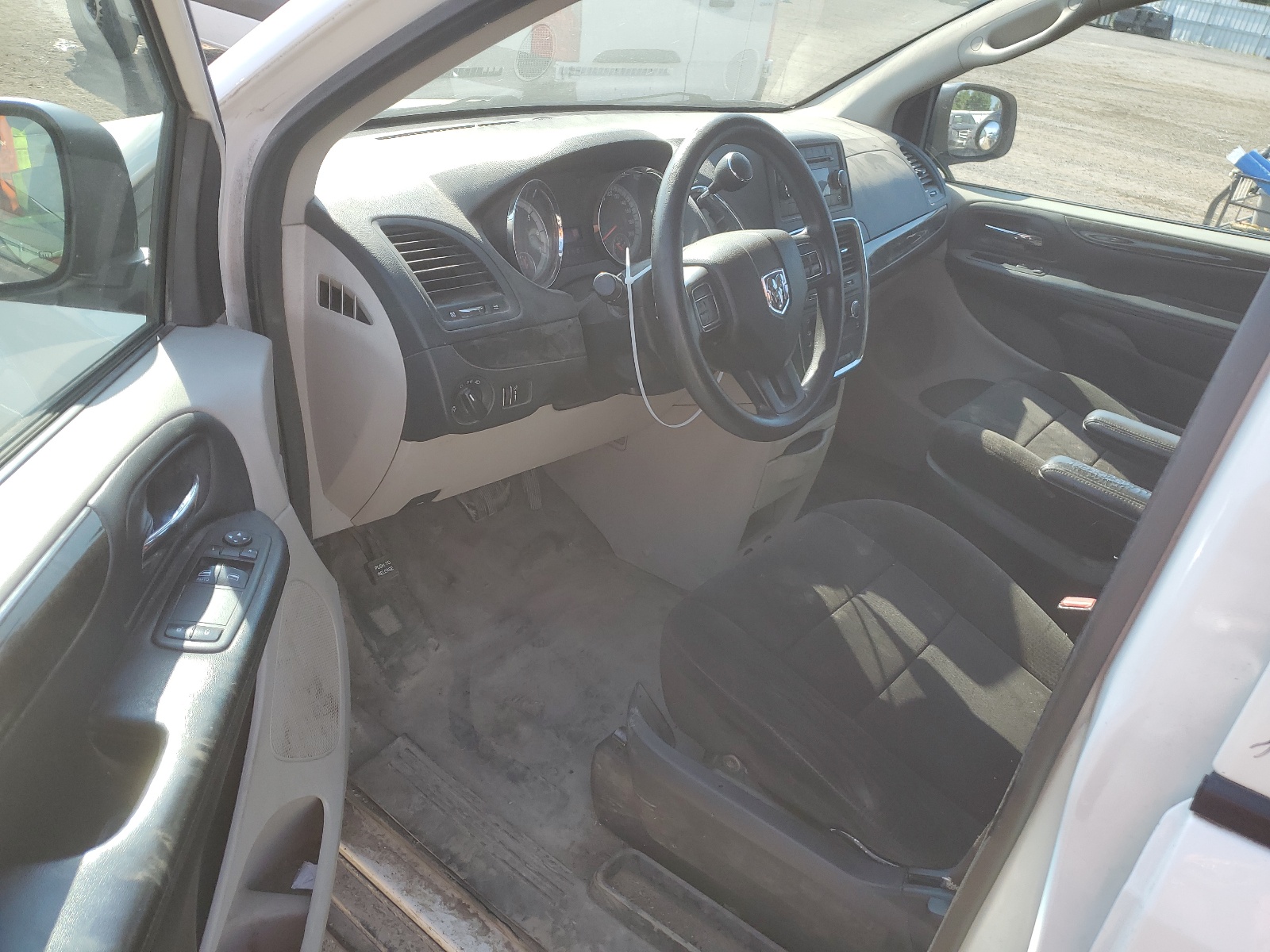 2C4RDGAG4CR291452 2012 Dodge Ram Van