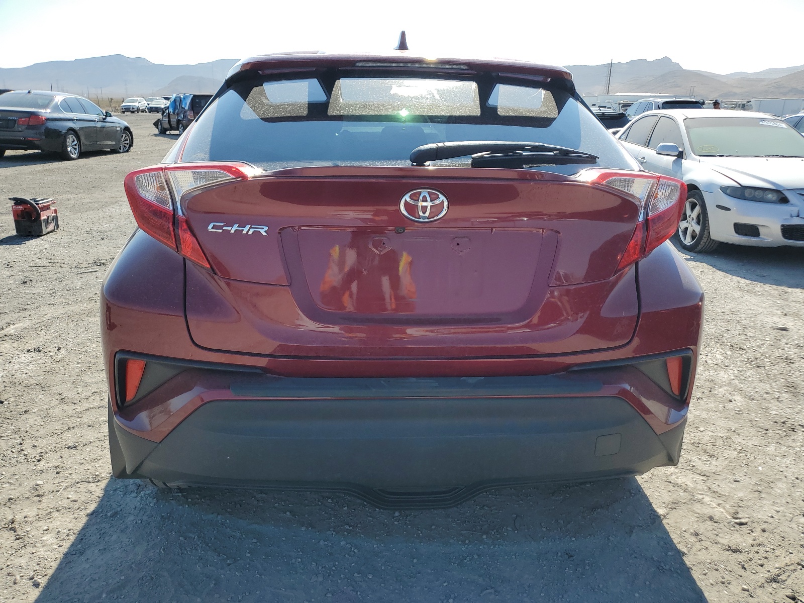 JTNKHMBX4J1002893 2018 Toyota C-Hr Xle