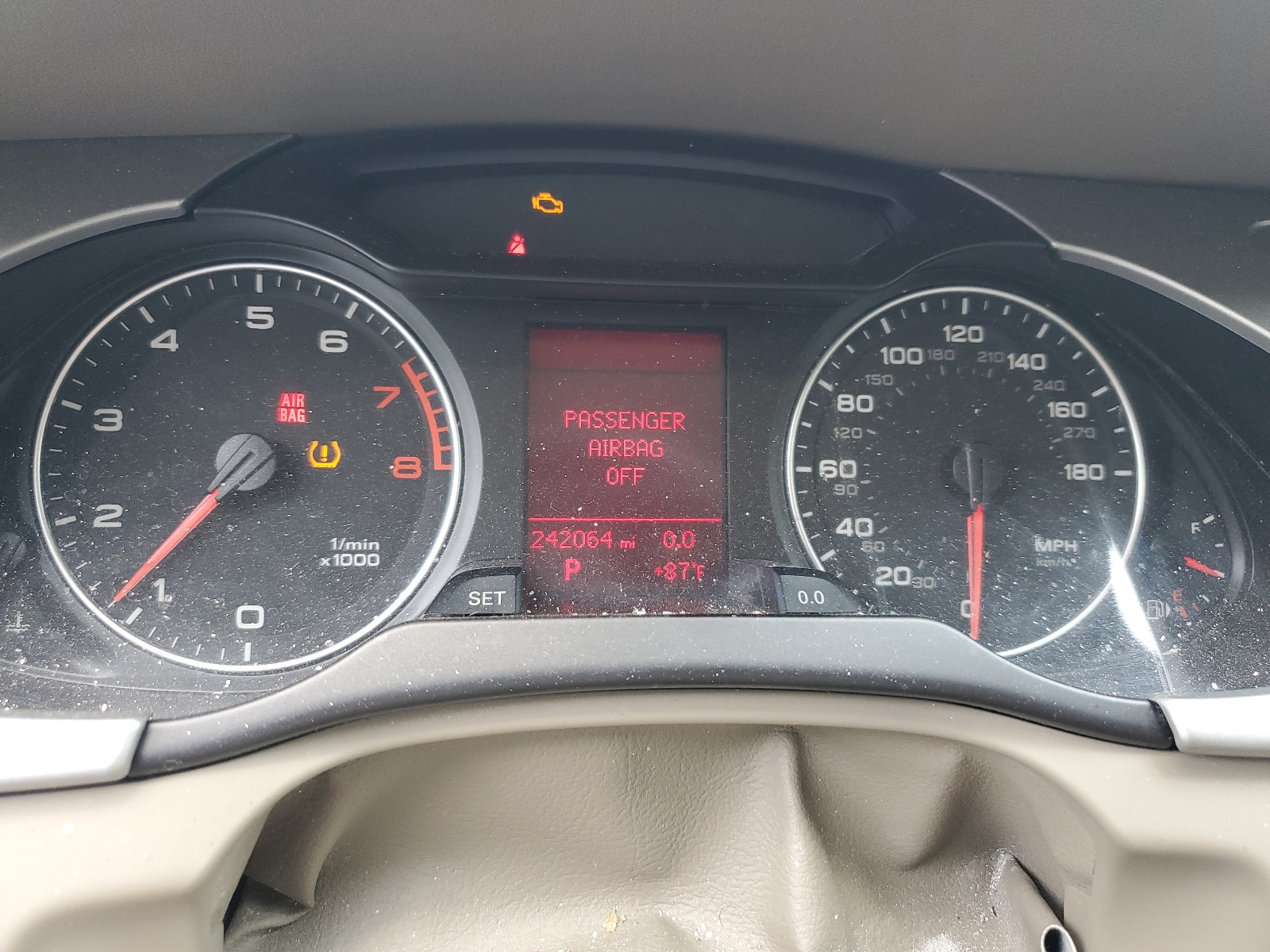 WAUAFAFL2AN057537 2010 Audi A4 Premium