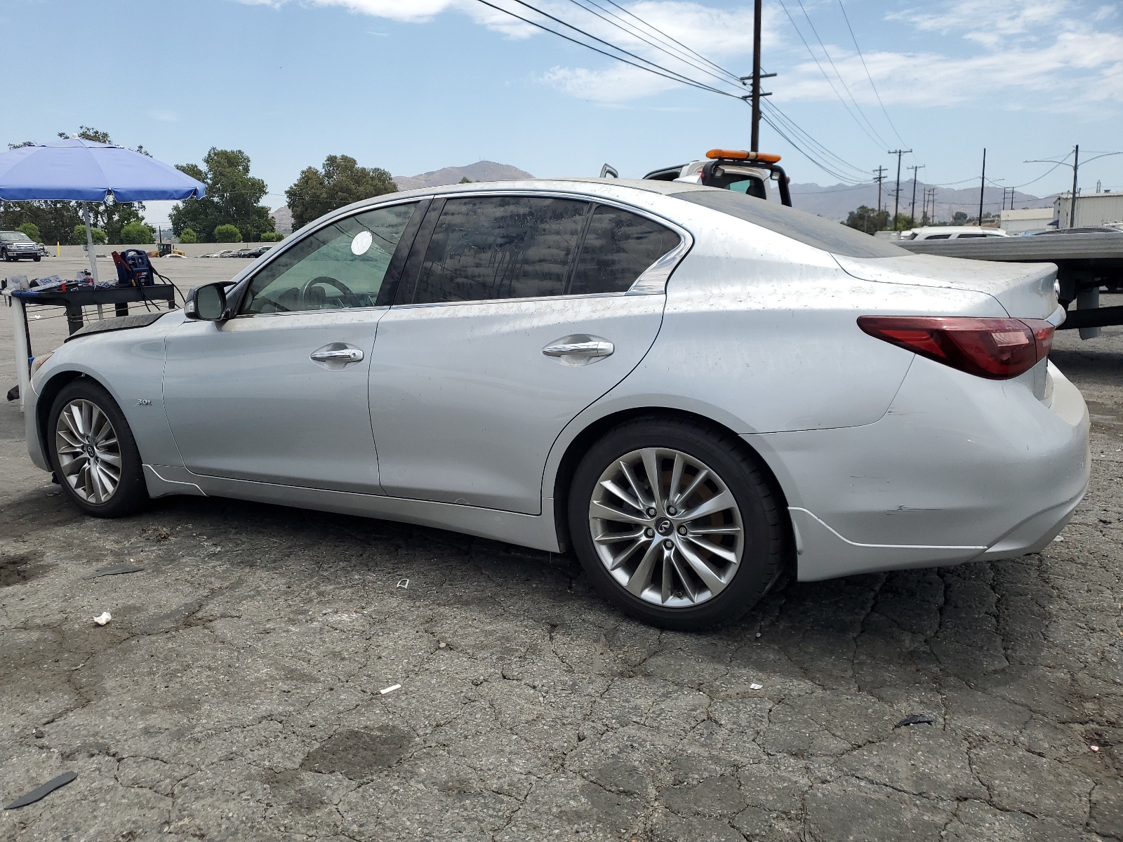 2018 Infiniti Q50 Luxe vin: JN1EV7AP4JM352345