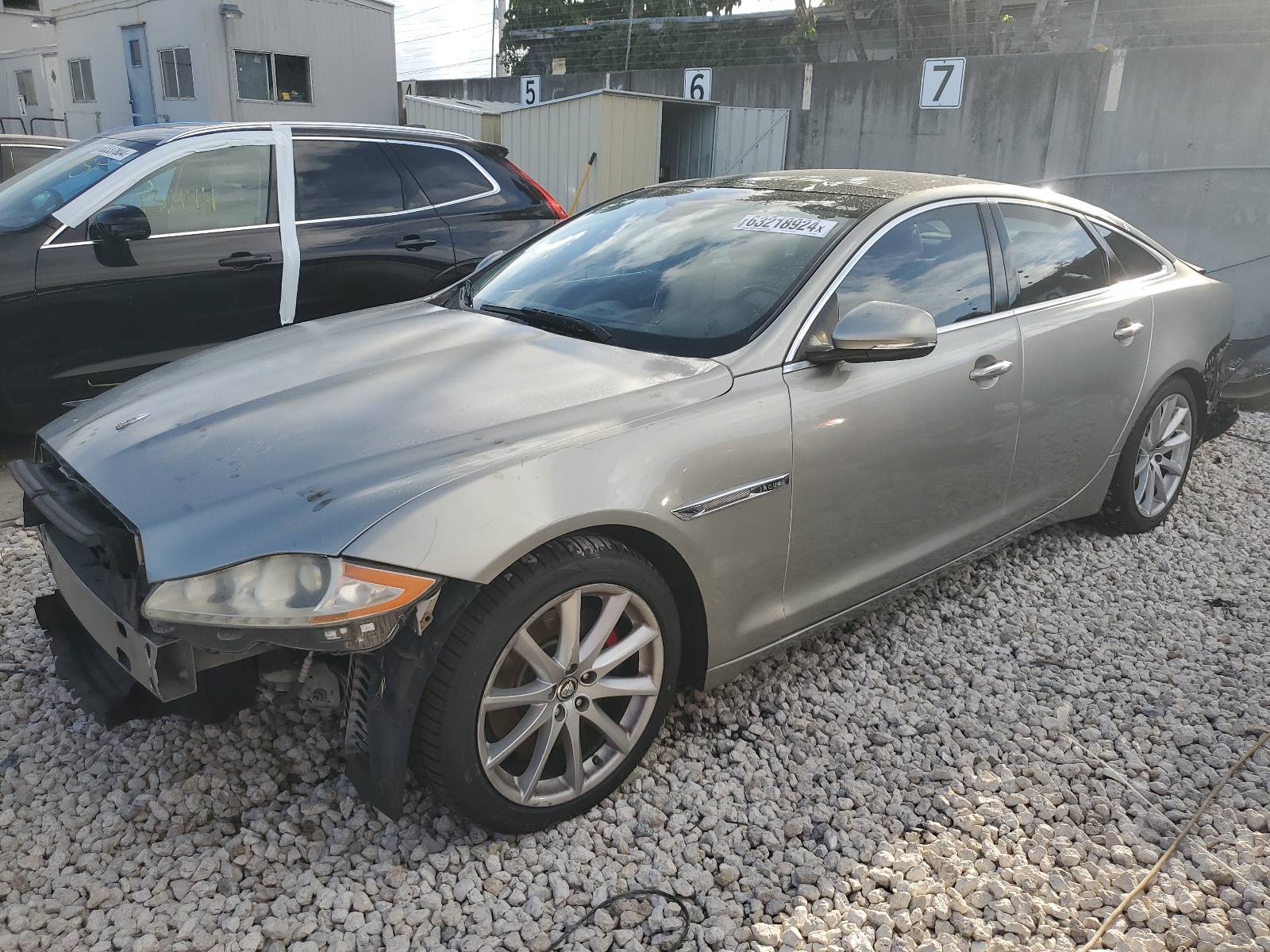 2013 Jaguar Xj vin: SAJWA1C72D8V58592