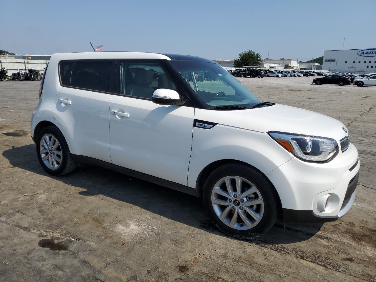 2018 Kia Soul + VIN: KNDJP3A52J7900516 Lot: 63077214