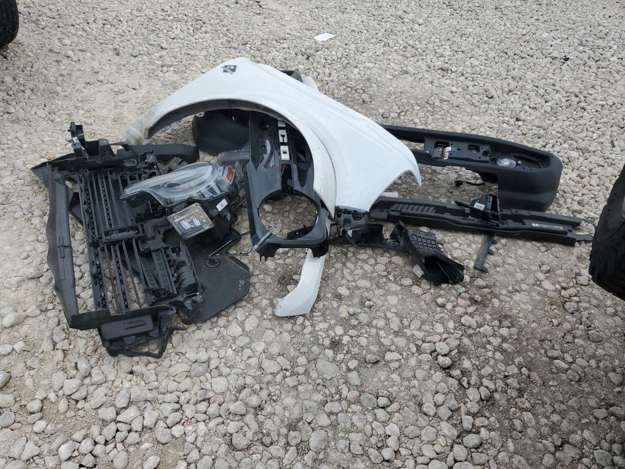 2023 Ford Bronco Base VIN: 1FMEE5BPXPLB86908 Lot: 63799774