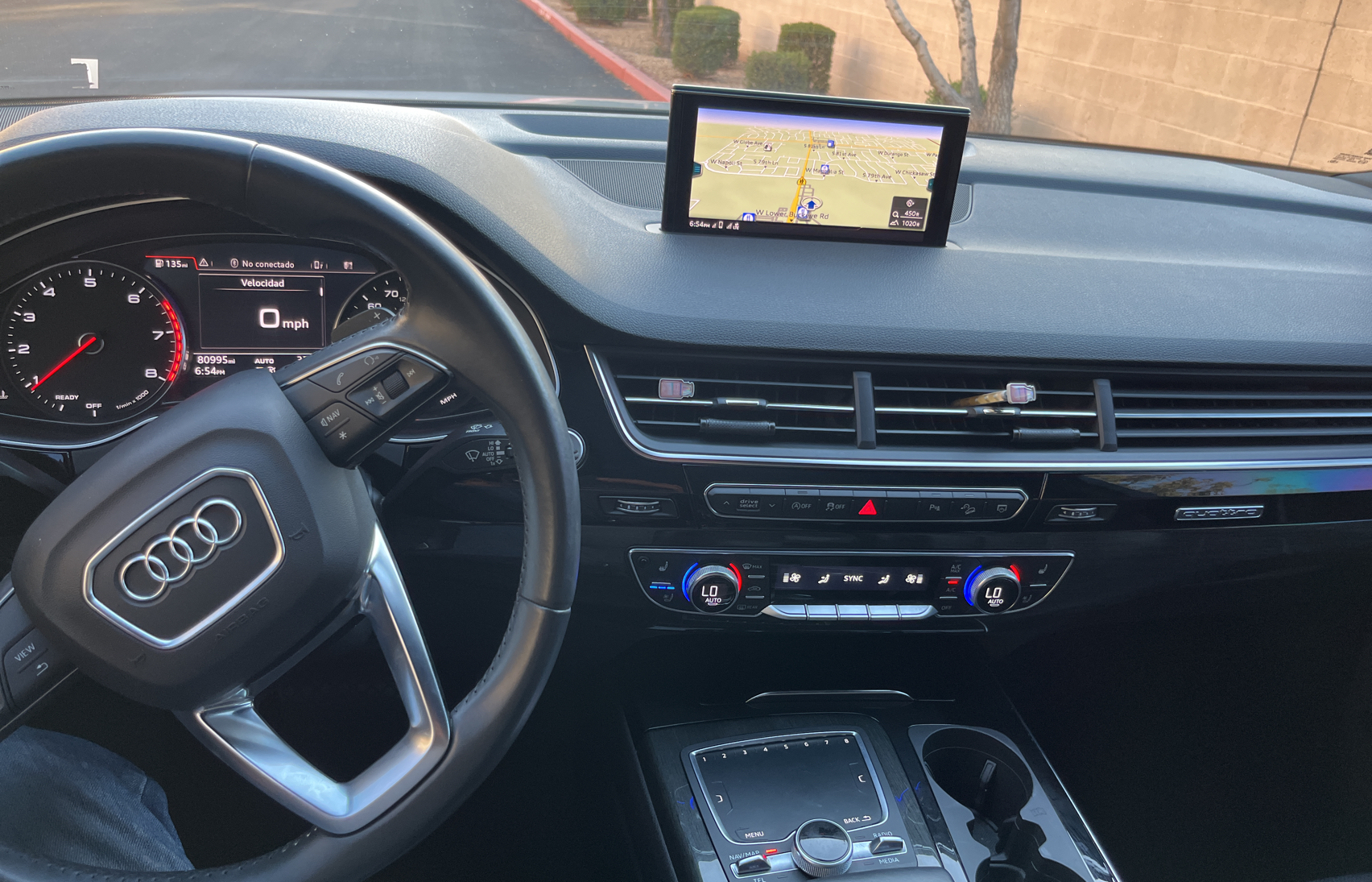 2018 Audi Q7 Premium Plus vin: WA1LAAF7XJD043785