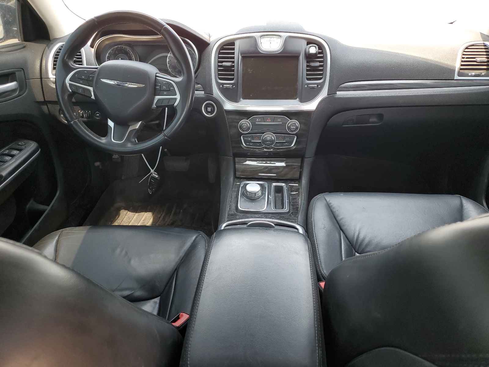 2C3CCARG0GH308239 2016 Chrysler 300 Limited