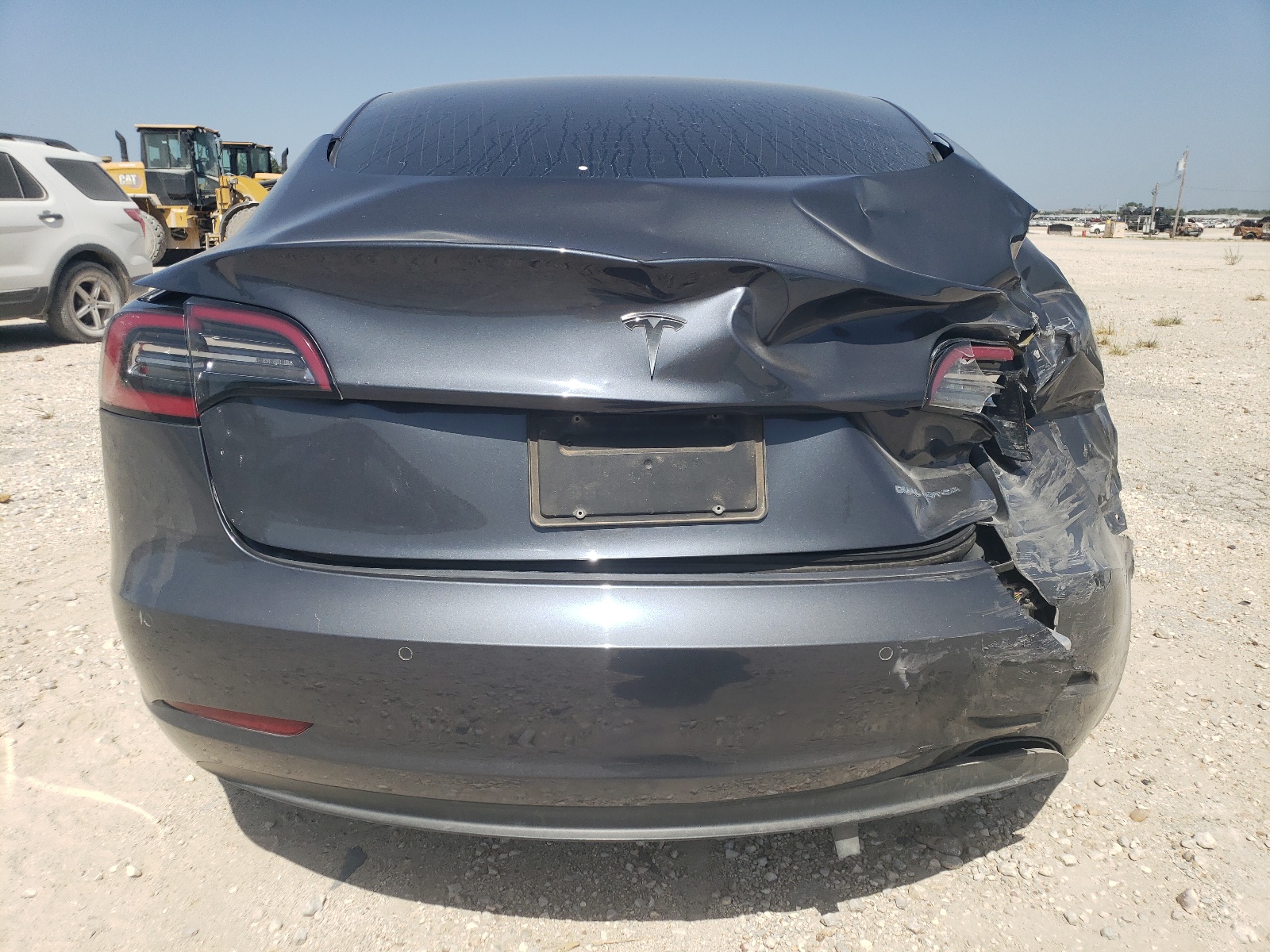 5YJ3E1EB4KF450415 2019 Tesla Model 3