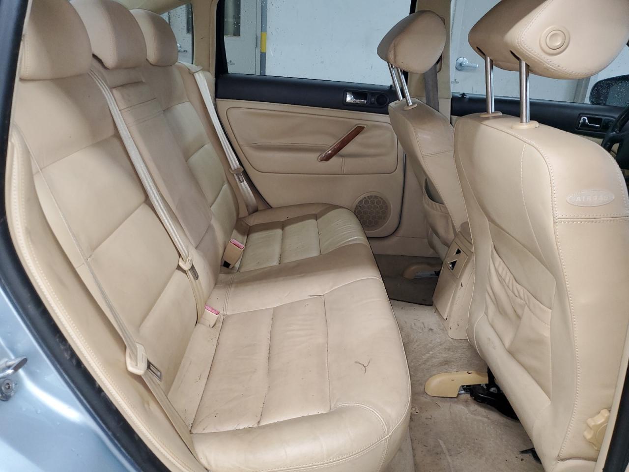 2001 Volkswagen Passat Glx VIN: WVWRH63BX1P271883 Lot: 64593814