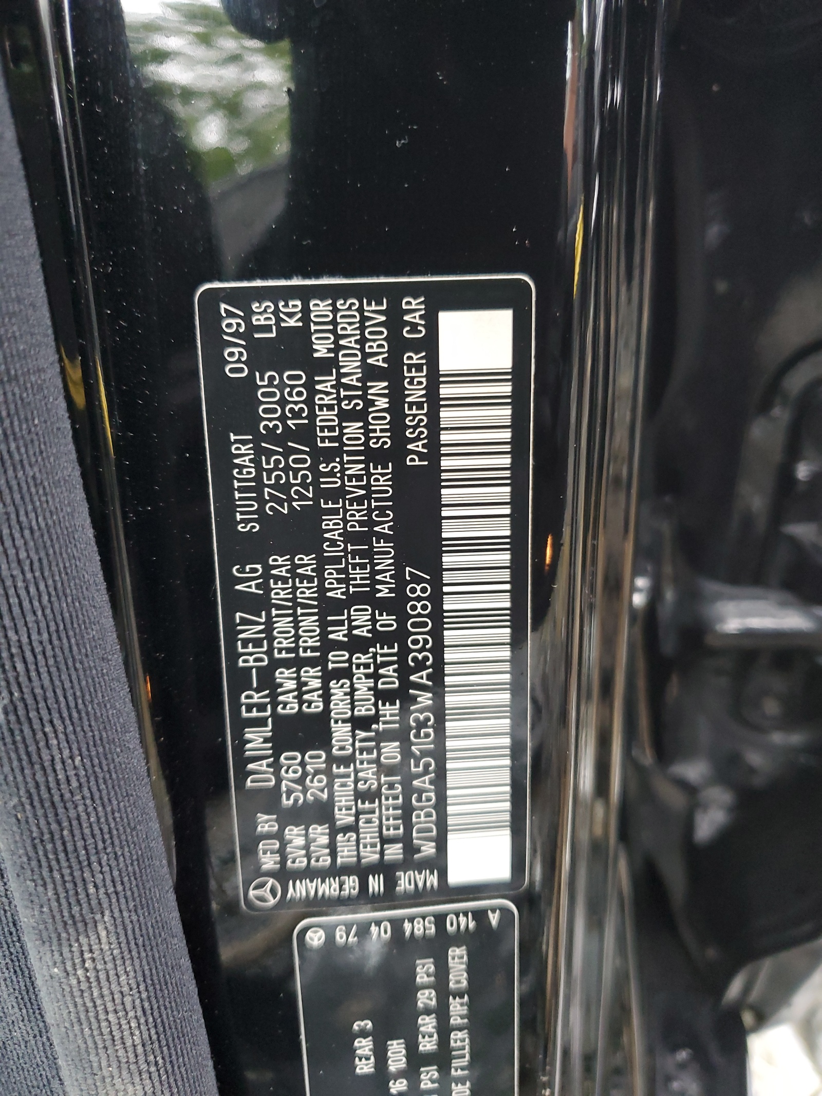 WDBGA51G3WA390887 1998 Mercedes-Benz S 500