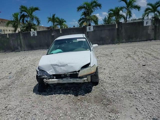 2000 Honda Accord Lx VIN: 1HGCG5547YA125649 Lot: 62855374