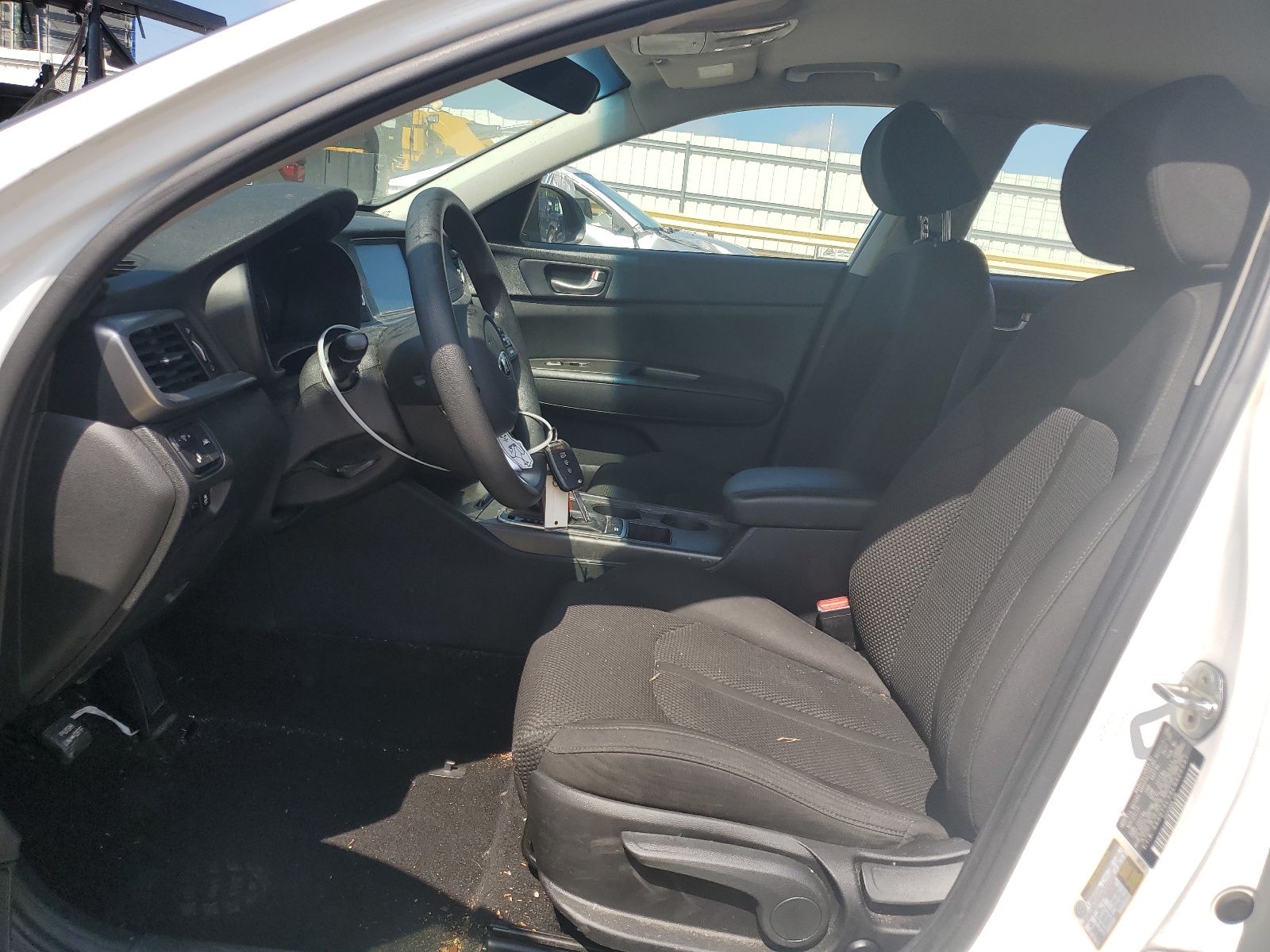 5XXGT4L39LG425397 2020 Kia Optima Lx