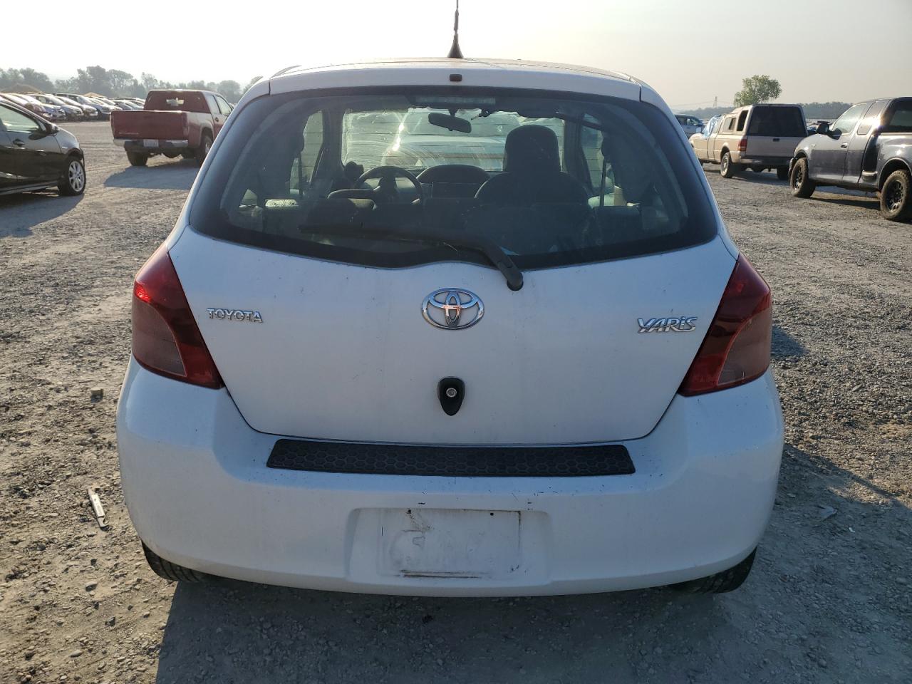 2008 Toyota Yaris VIN: JTDJT923485173798 Lot: 63469414