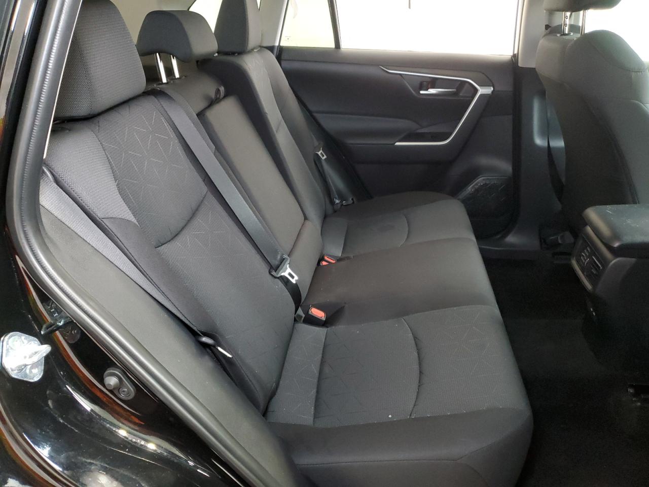 2024 Toyota Rav4 Xle VIN: 2T3P1RFV8RC446779 Lot: 64354884