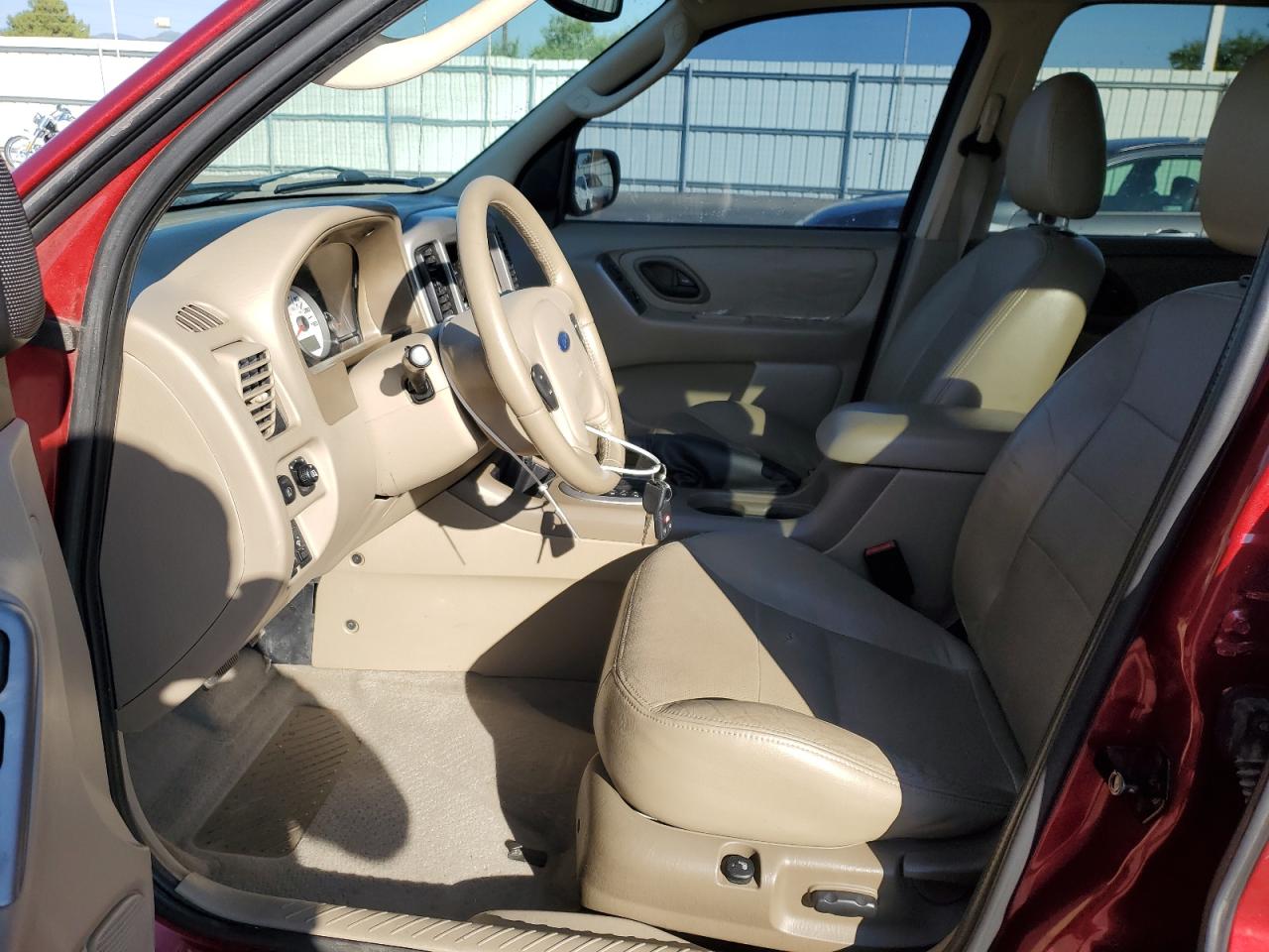 2005 Ford Escape Limited VIN: 1FMCU94185KA26314 Lot: 64650624