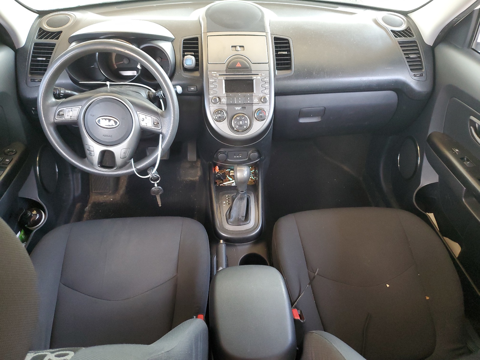 KNDJT2A28B7706229 2011 Kia Soul +
