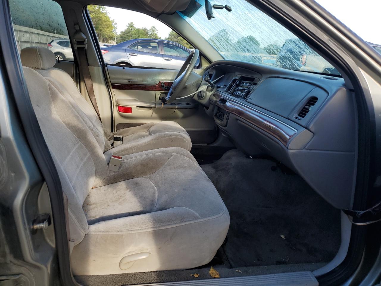 2001 Mercury Grand Marquis Gs VIN: 2MEFM74W31X646835 Lot: 64043954