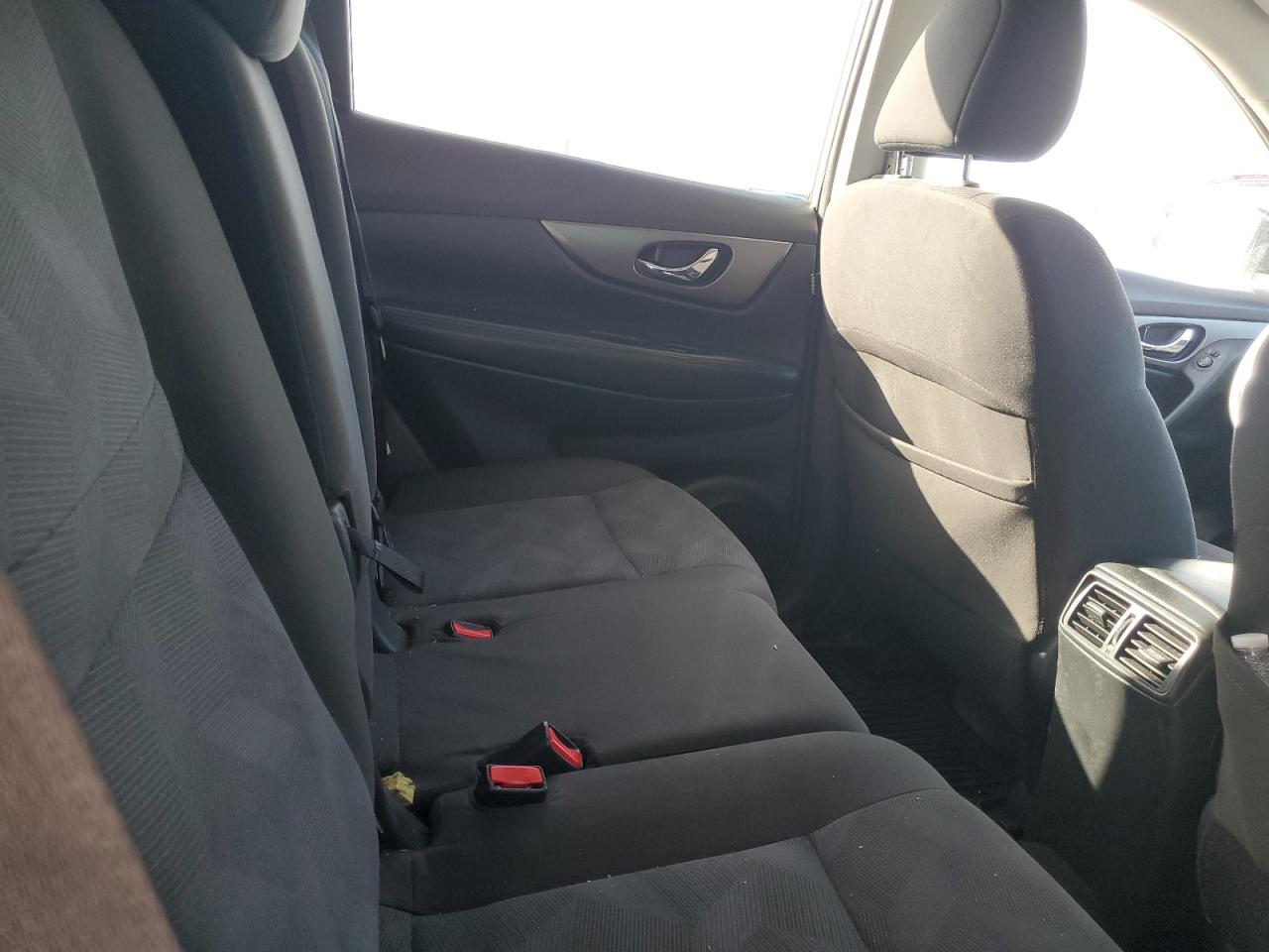 2016 Nissan Rogue S VIN: KNMAT2MT7GP640381 Lot: 64684124