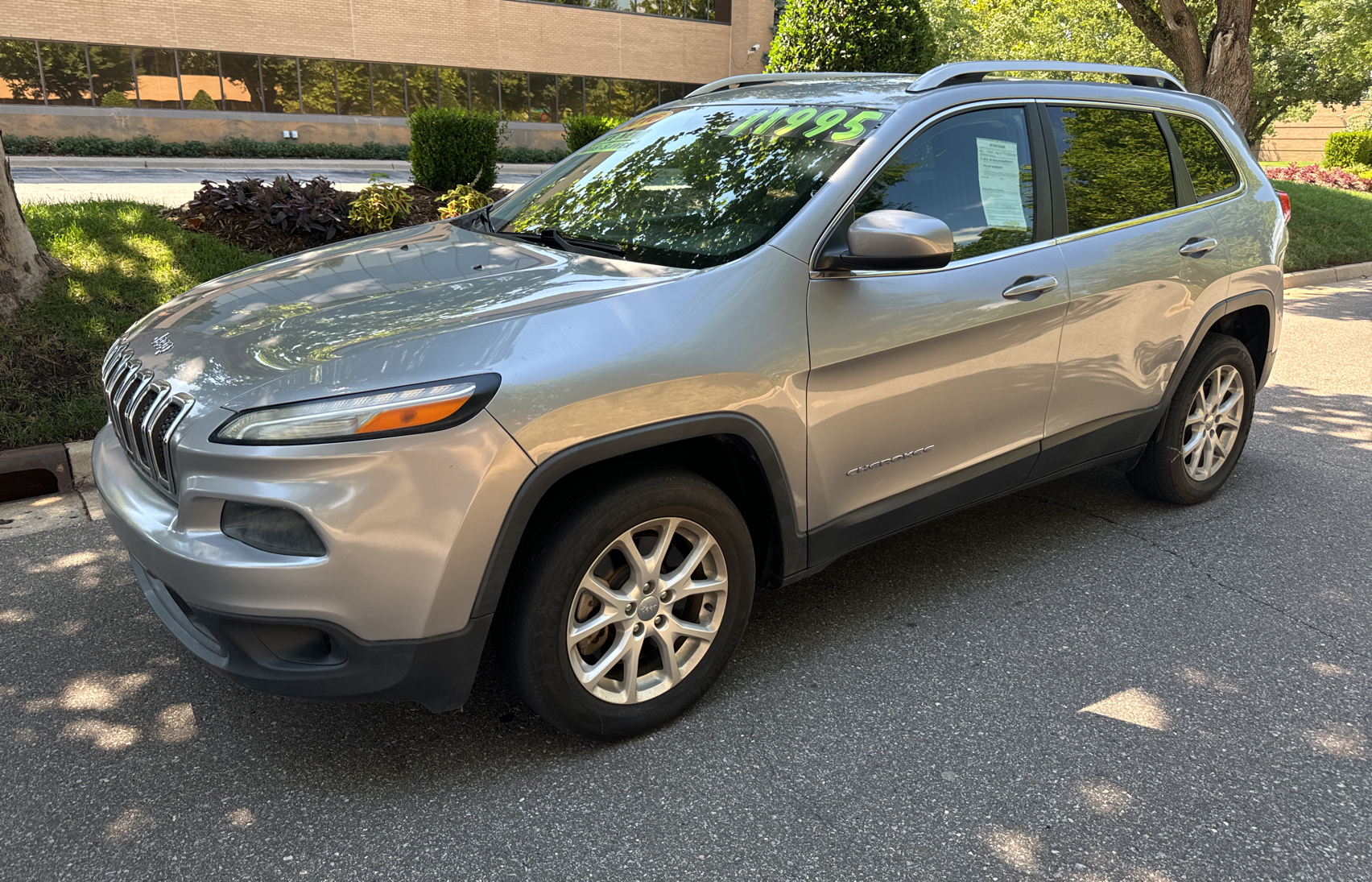 2016 Jeep Cherokee Latitude vin: 1C4PJLCB8GW216275