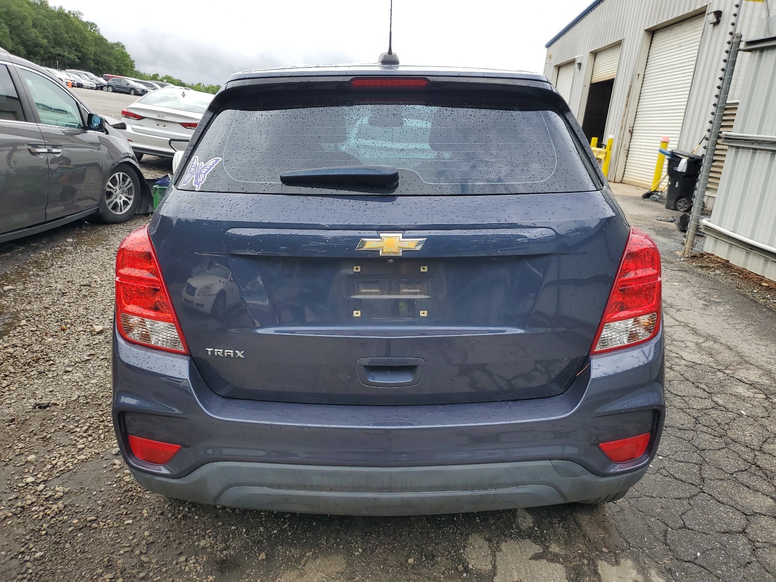 3GNCJKSB9JL209365 2018 Chevrolet Trax Ls