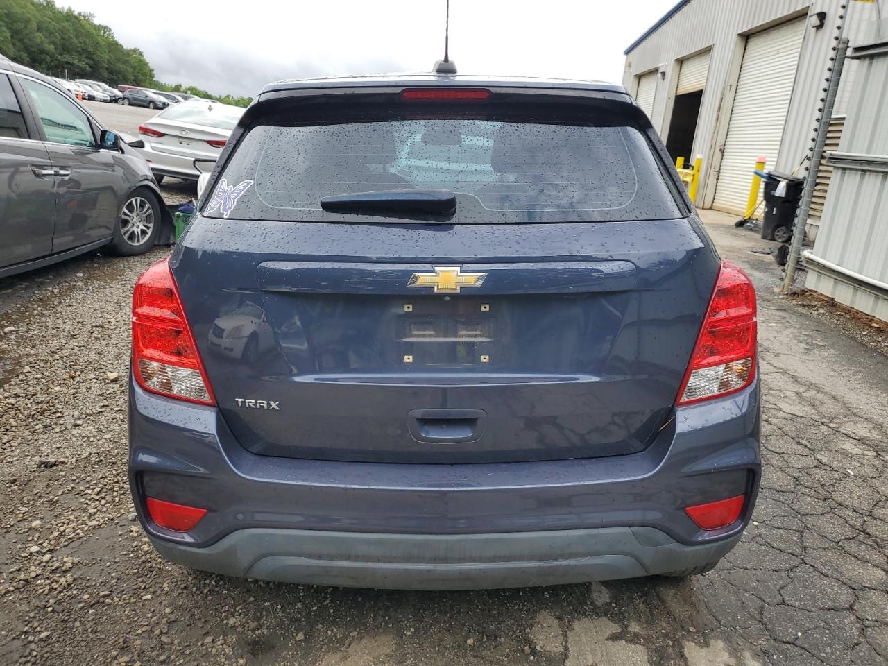 2018 Chevrolet Trax Ls VIN: 3GNCJKSB9JL209365 Lot: 64477014