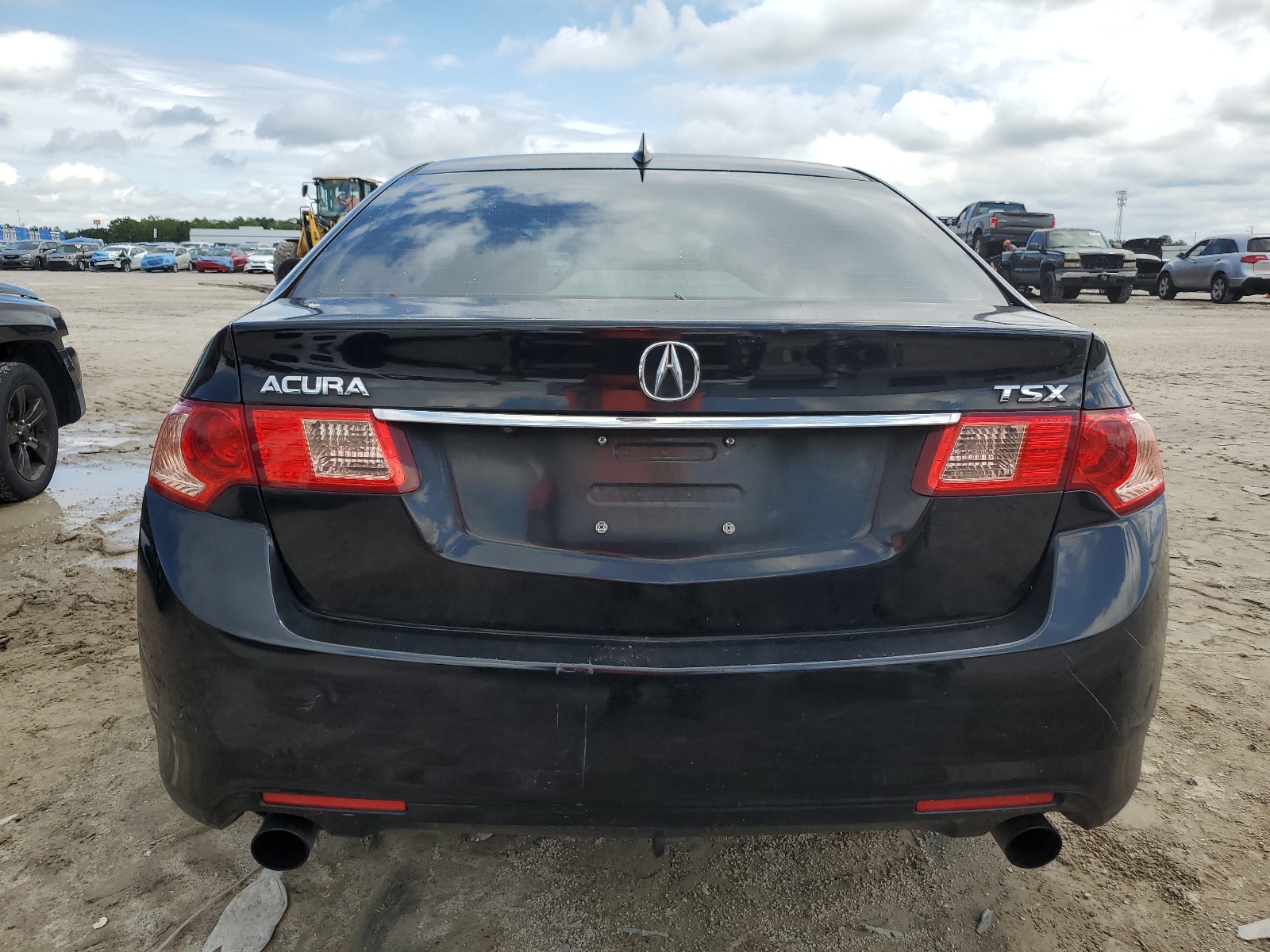 JH4CU2F64BC000351 2011 Acura Tsx