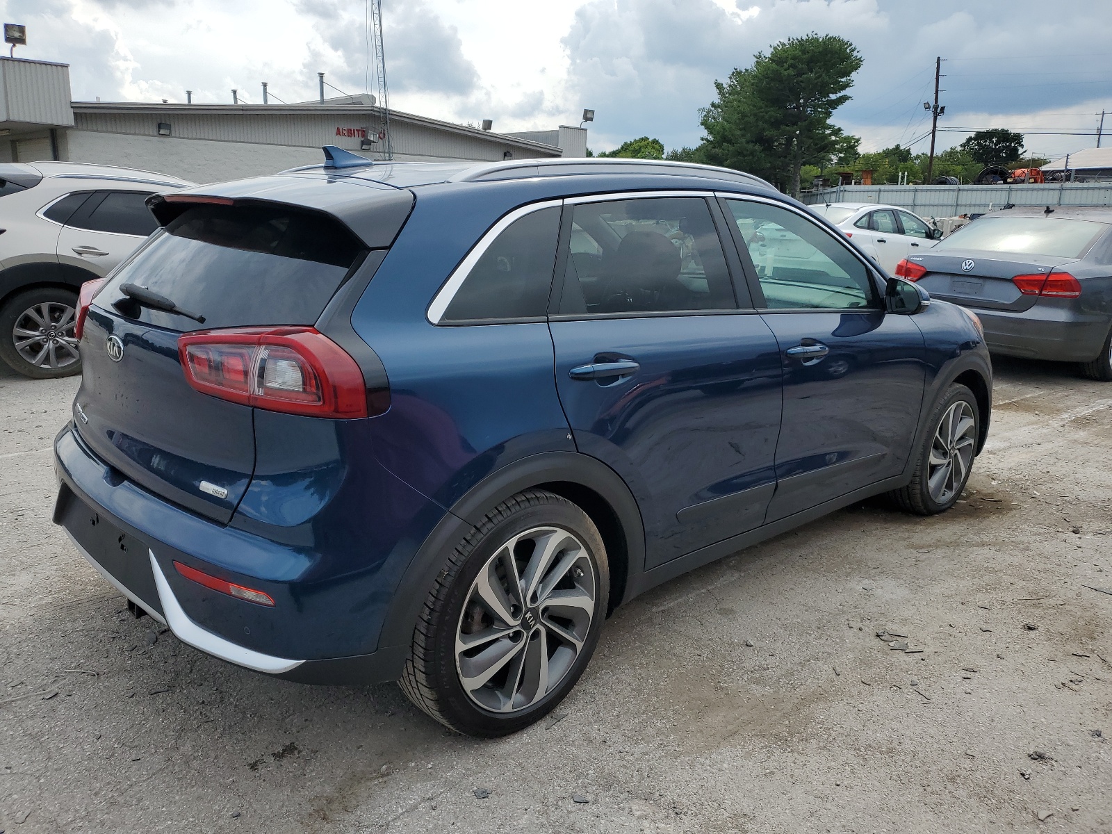 2018 Kia Niro Touring vin: KNDCE3LC4J5110852