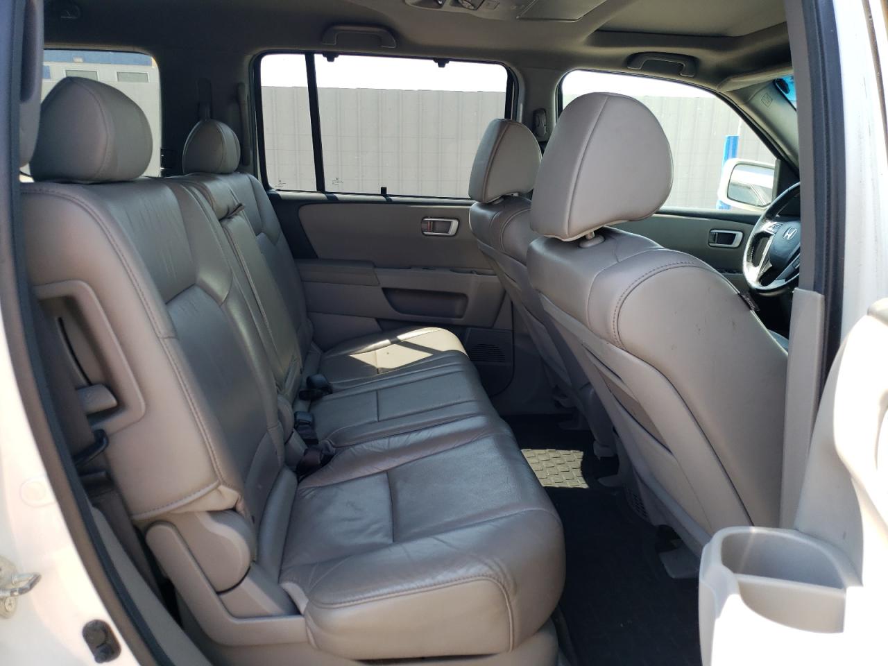 2011 Honda Pilot Touring VIN: 5FNYF4H93BB082581 Lot: 61079114