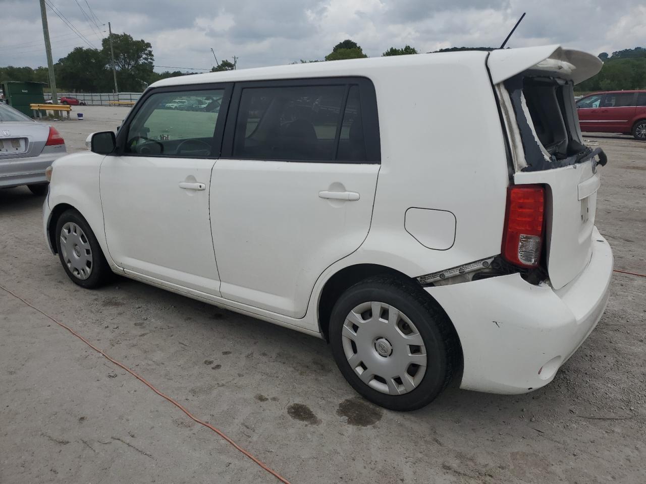 2012 Toyota xB - Image 2