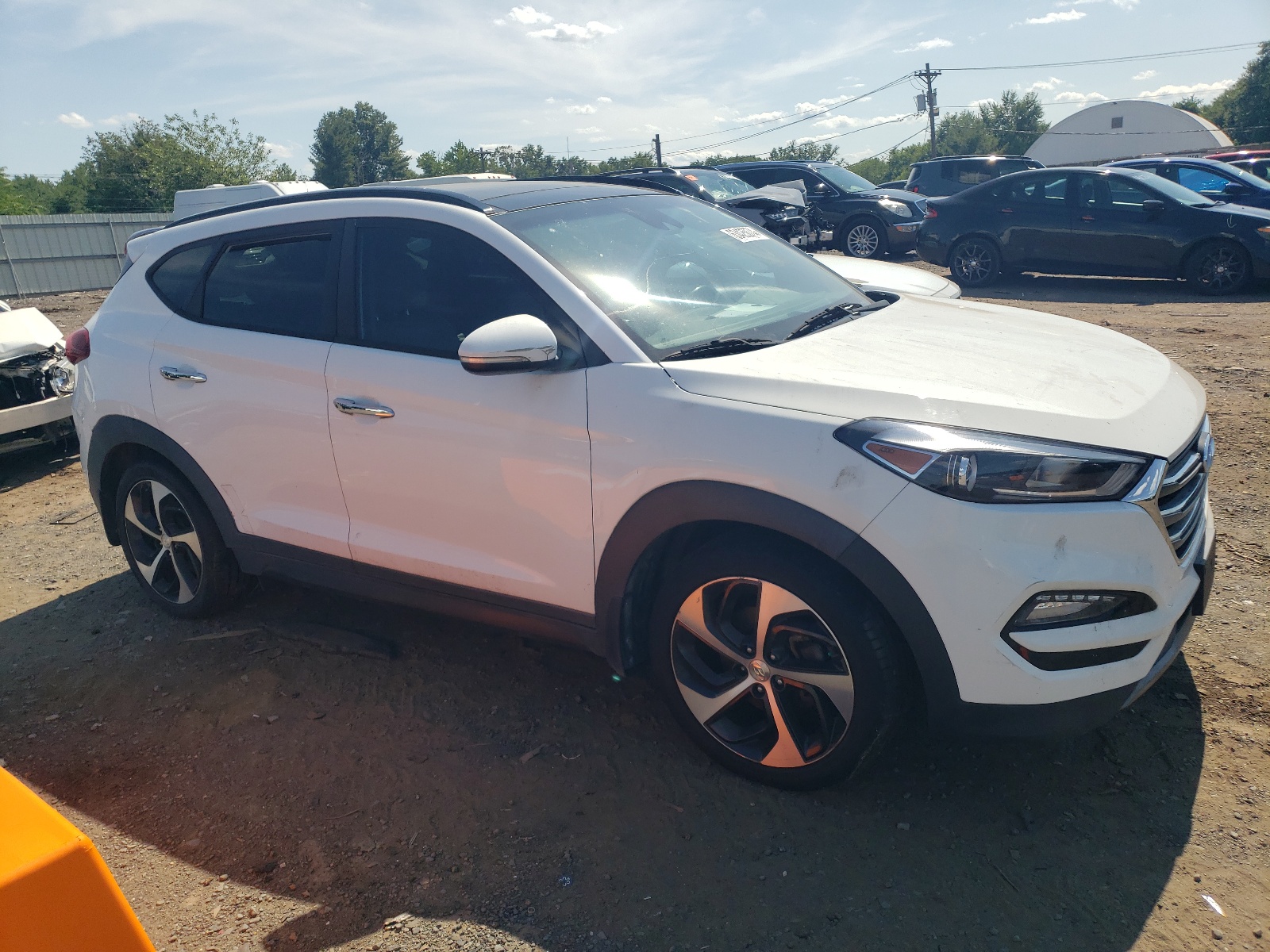 2016 Hyundai Tucson Limited vin: KM8J33A28GU027815