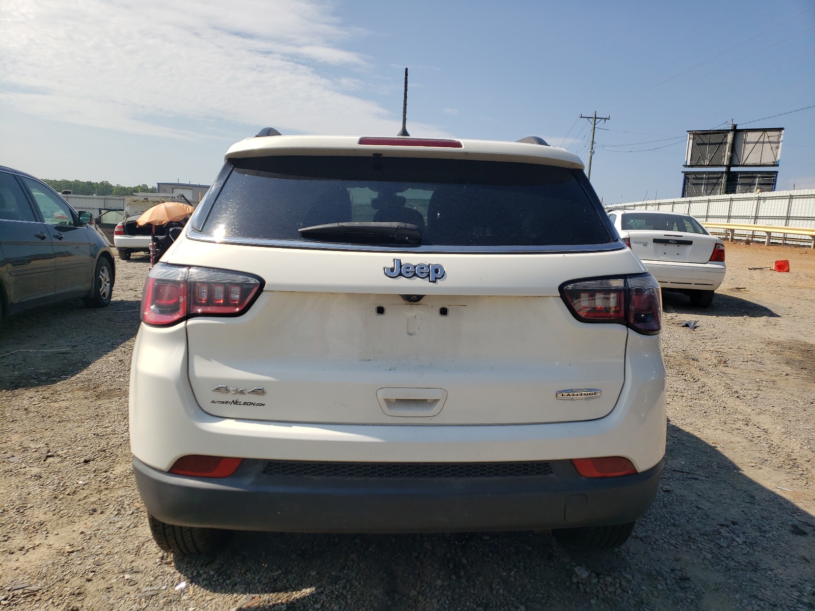 3C4NJDBBXHT680688 2017 Jeep Compass Latitude