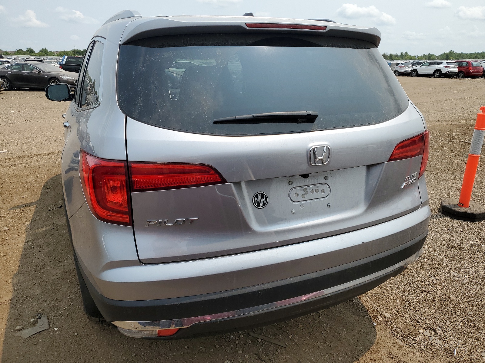 5FNYF6H0XGB007610 2016 Honda Pilot Elite