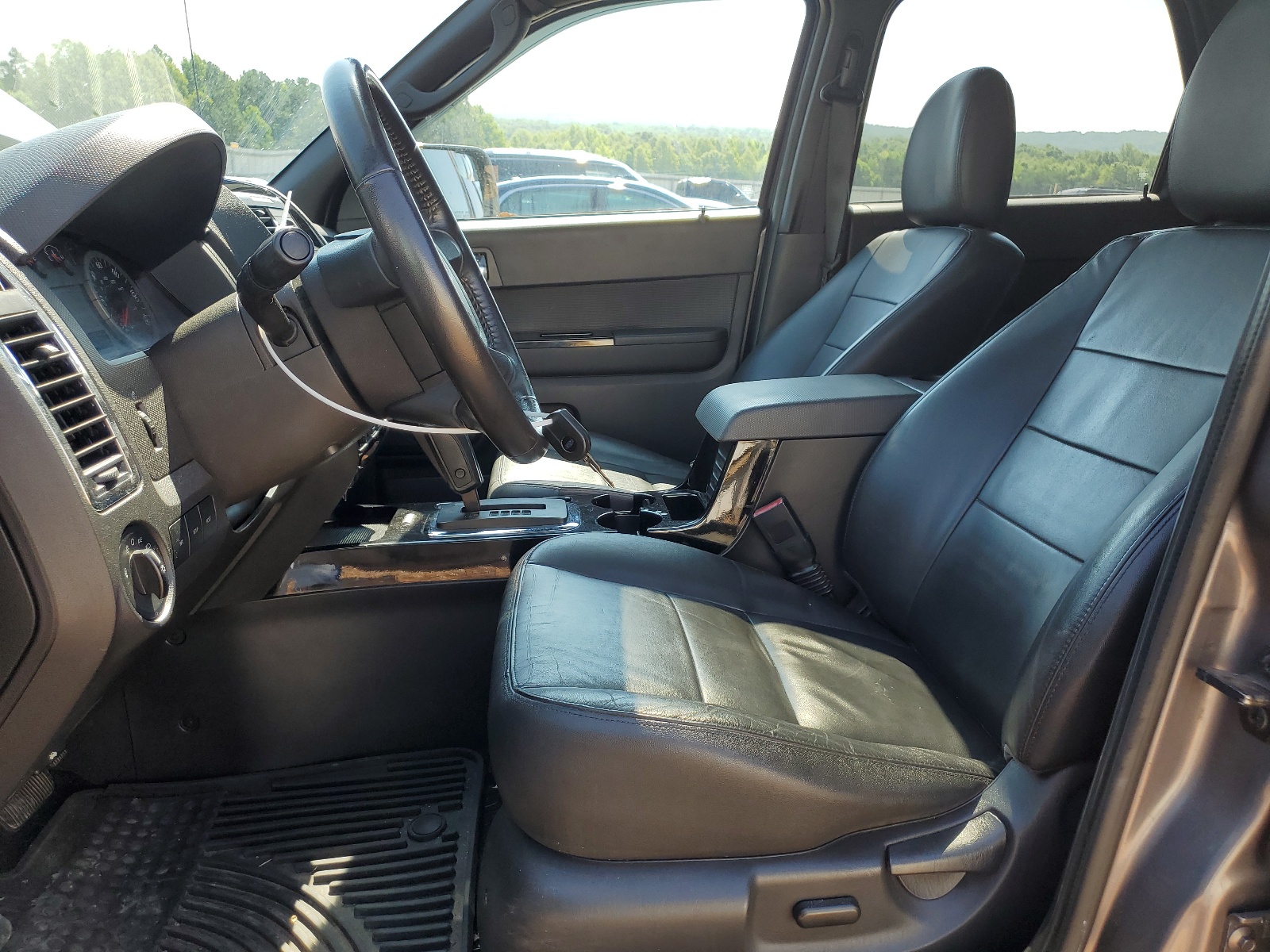 1FMCU9EG6BKC02565 2011 Ford Escape Limited