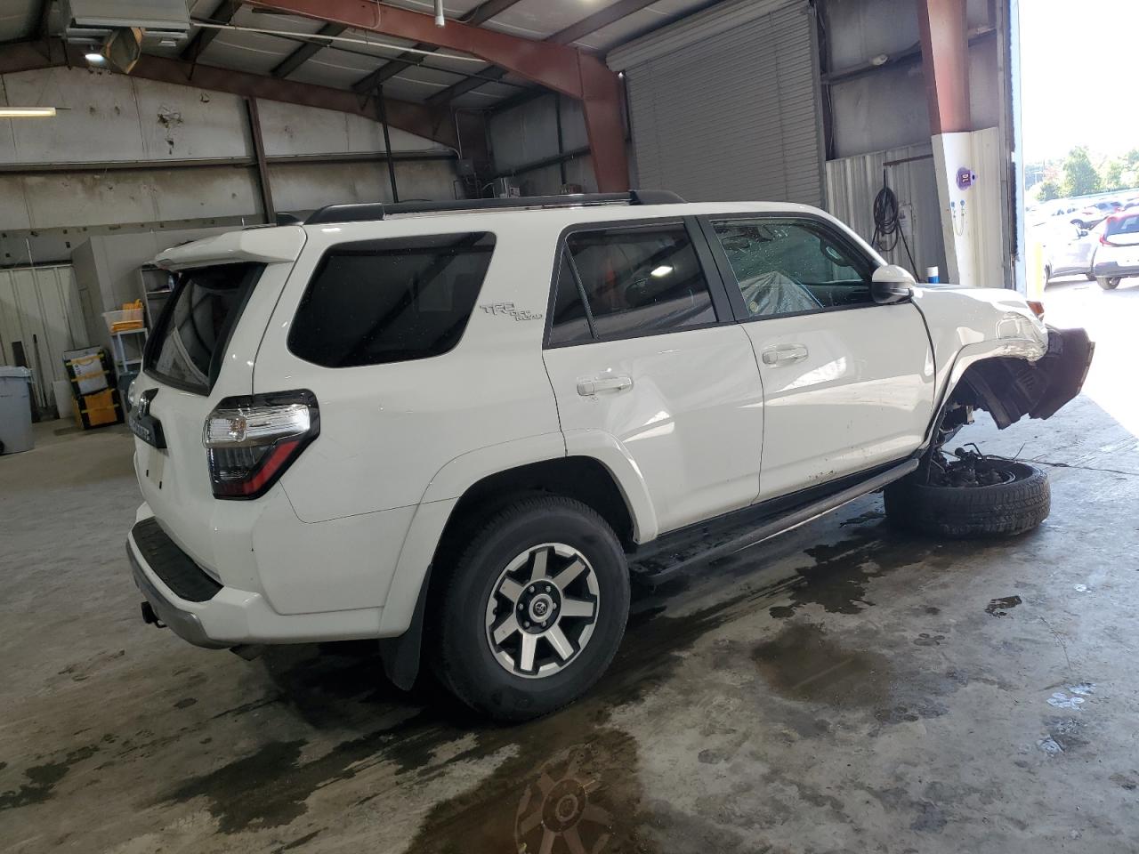 VIN JTEPU5JR4P6132677 2023 TOYOTA 4RUNNER SE no.3