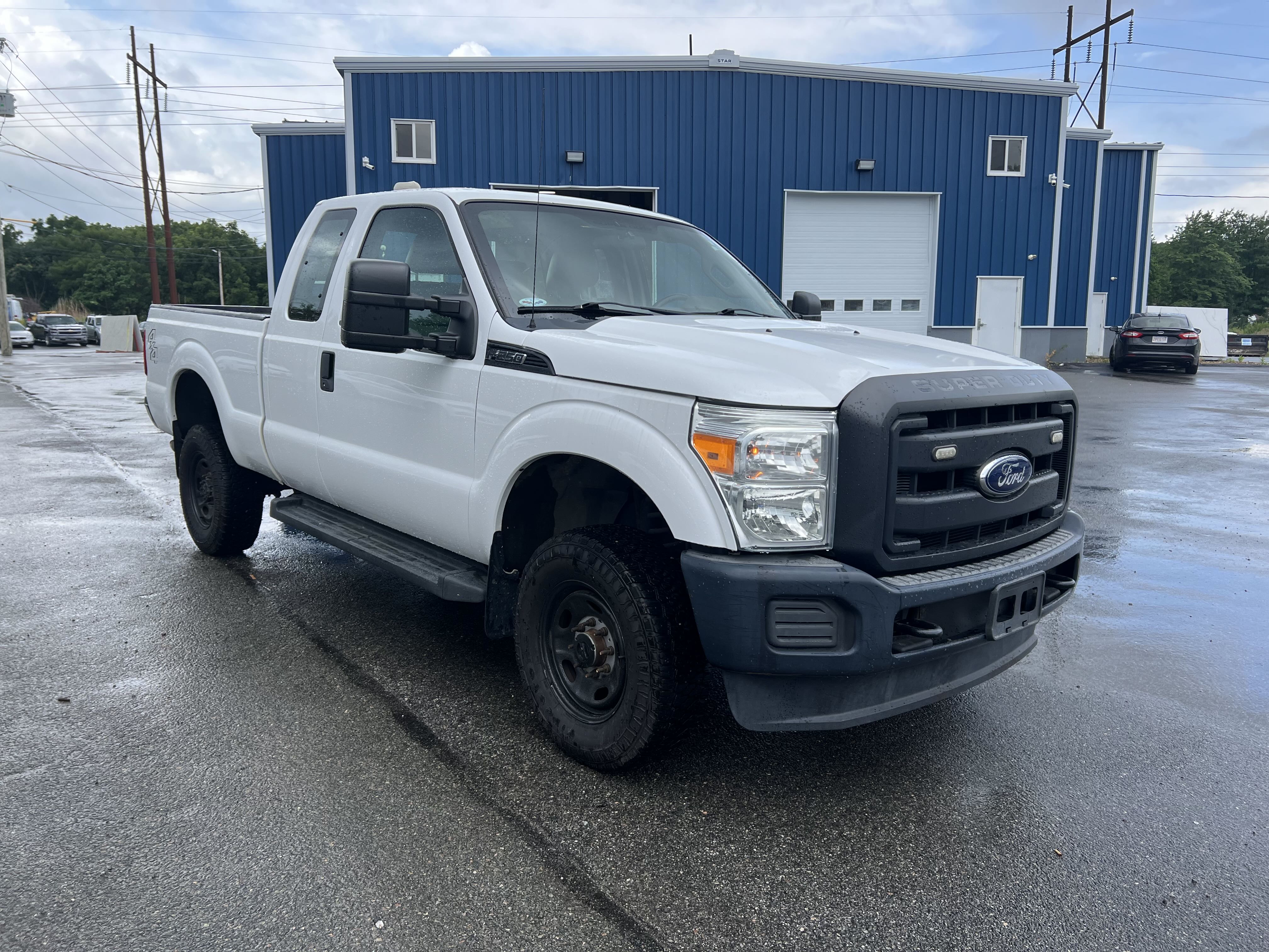 2016 Ford F250 Super Duty vin: 1FT7X2B69GEB69180