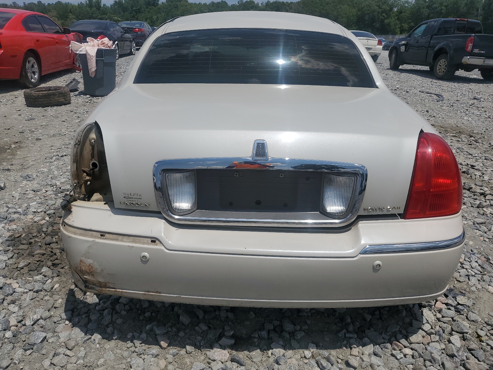 1LNHM81W15Y645303 2005 Lincoln Town Car Signature