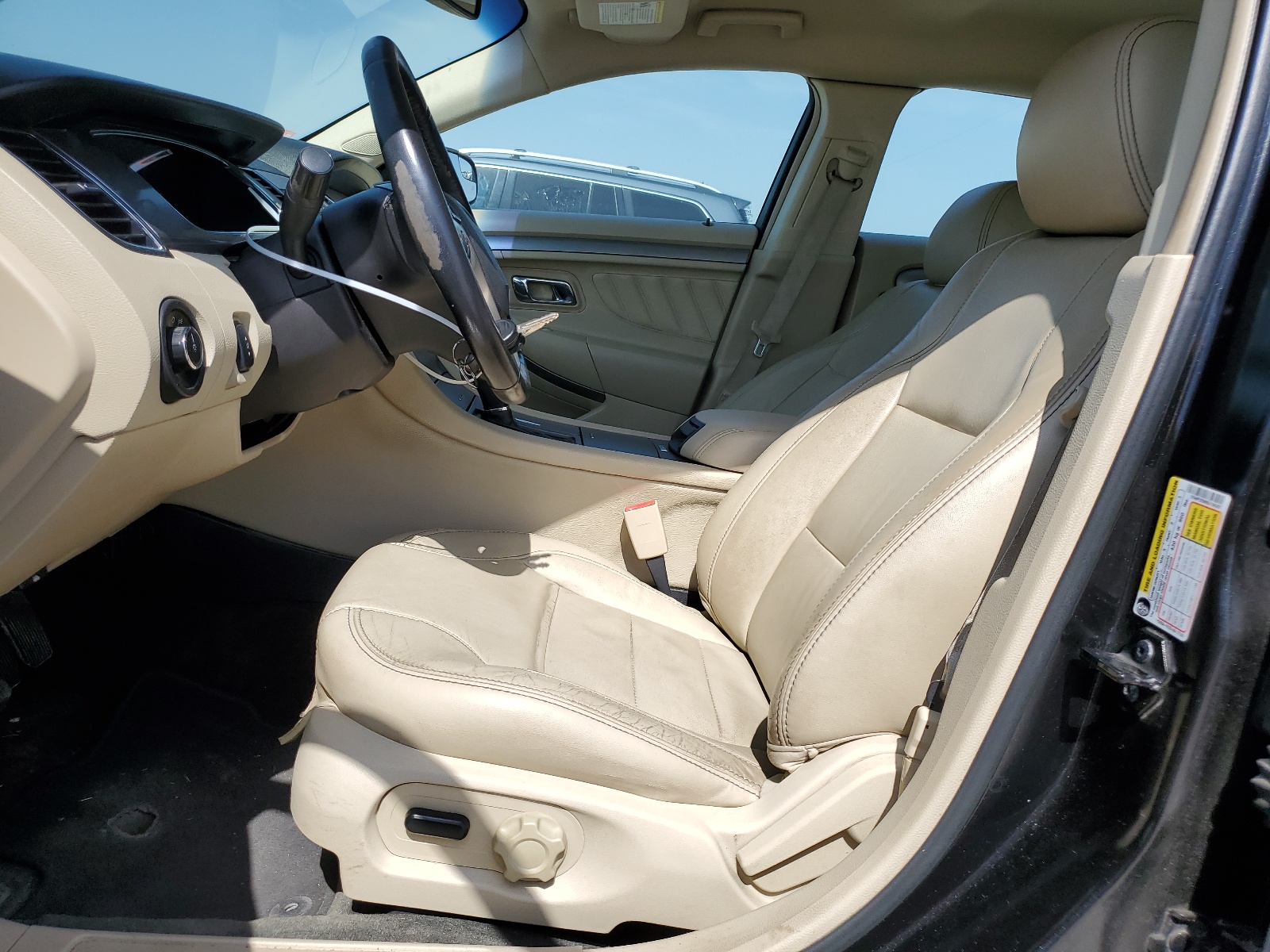 1FAHP2E86EG105297 2014 Ford Taurus Sel