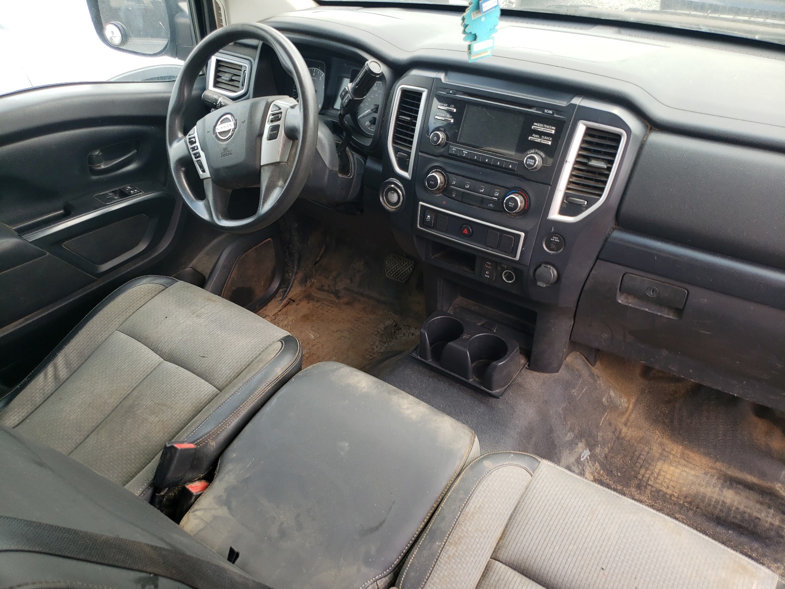 1N6AA1R7XHN523951 2017 Nissan Titan S