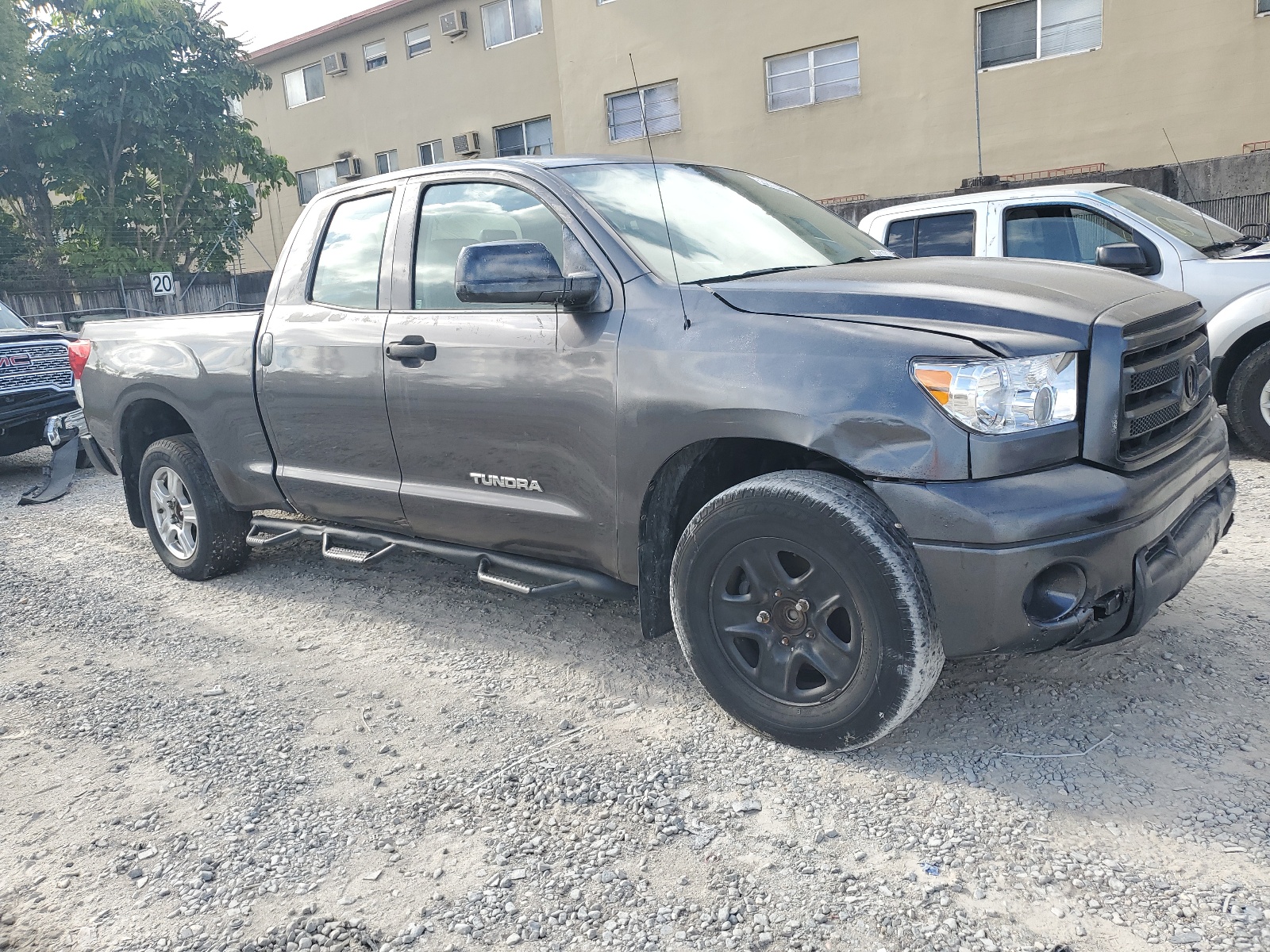 2013 Toyota Tundra Double Cab Sr5 vin: 5TFRM5F12DX060481